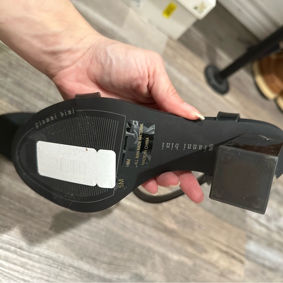 Brand new Gianni Bini heels! - Picture 2 of 3